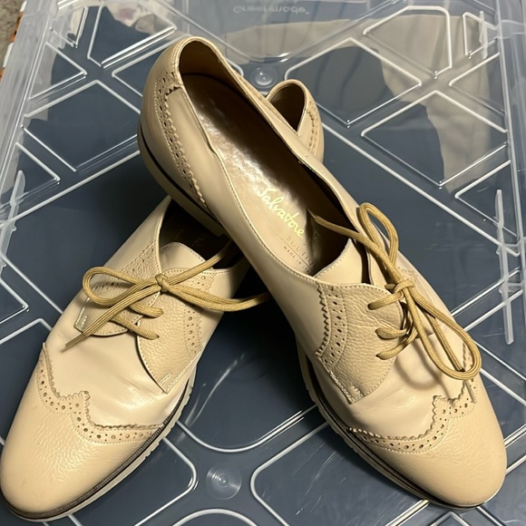 SALVATORE FERRAGAMO OXFORDS - Picture 1 of 5